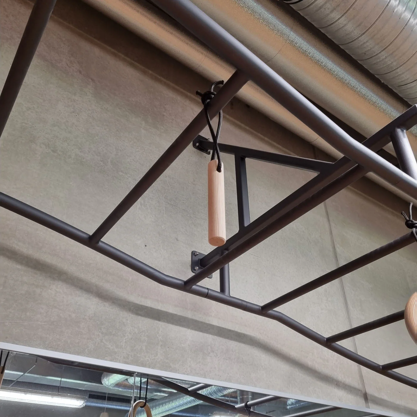 14 Meter Lange Monkey Bar Kletterstange zum Hangeln, Klimmzüge etc, Hangelgerüst, Affenleiter Rig wie bei Ninja Warrior, gebraucht - guter Zustand - Image 7