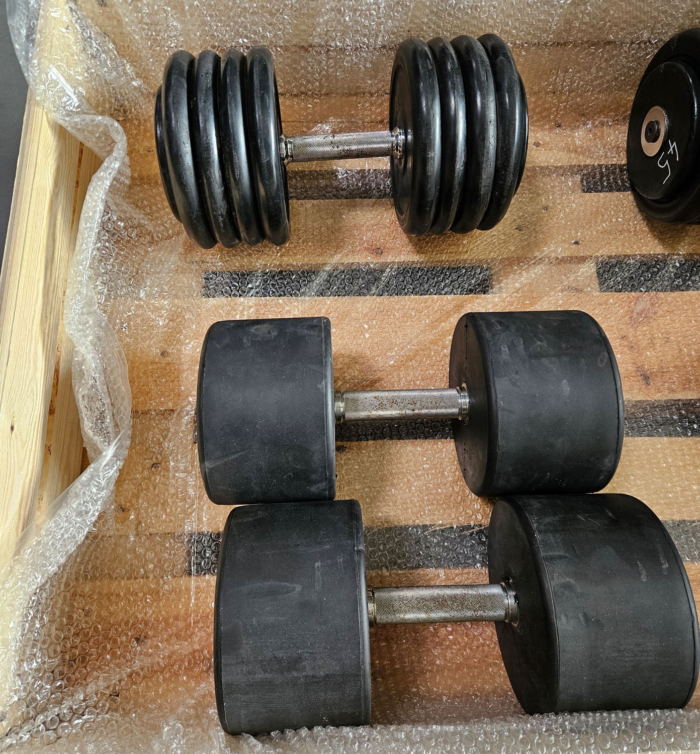 3 Paare Kurzhanteln aus Gummi, 42,5kg, 45kg und 47,5kg - Gummierte Kompakthanteln, gebraucht - mit Gebrauchsspuren - Image 3