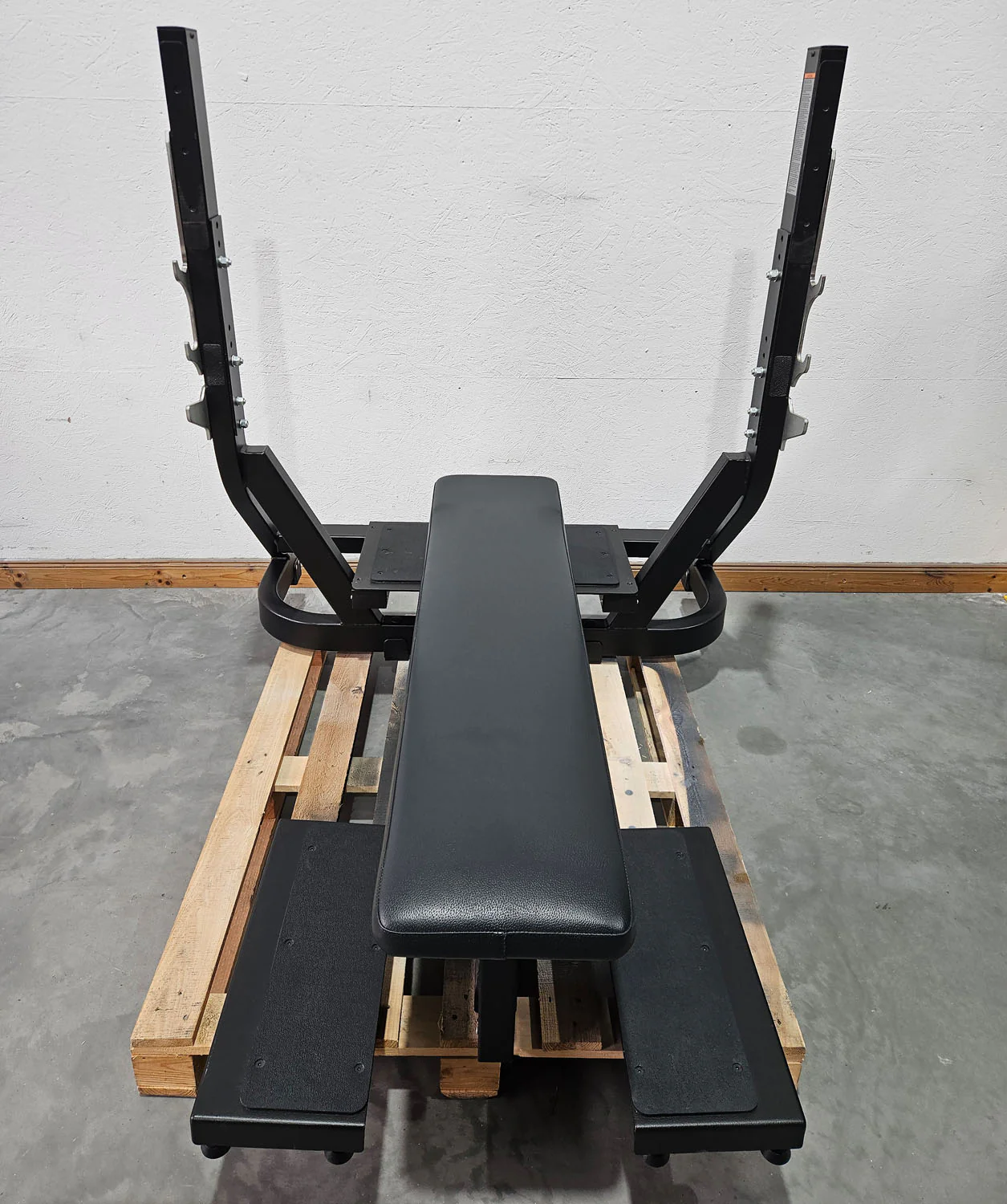 3er Set Technogym Pure Drückerbänke, 1x Flachdrückerbank 1x Schrägdrückerbank und 1x Negativdrückerbank, Pure Strength Bench Series, Farbe Schwarz, gebraucht - überholter Zustand - Image 11