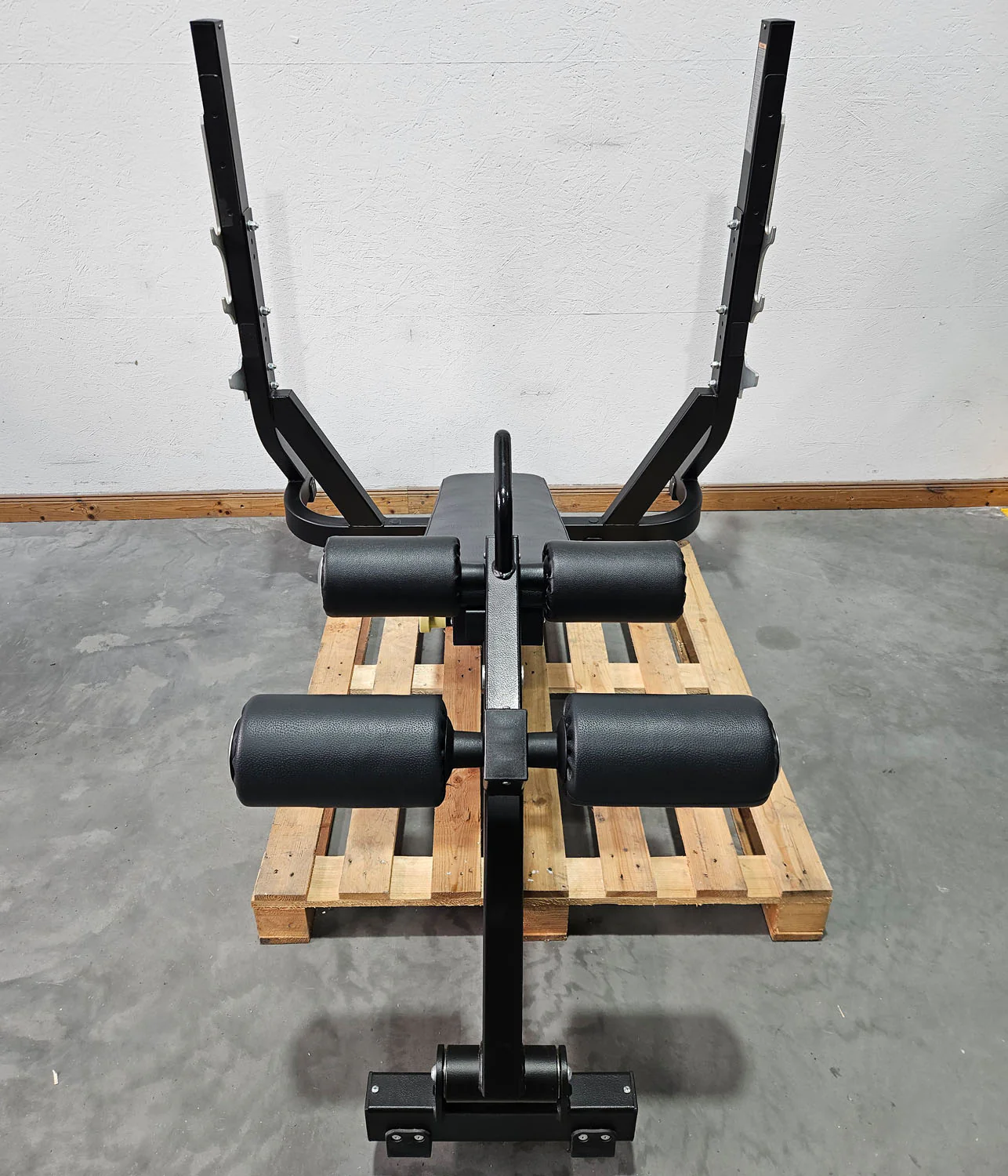 3er Set Technogym Pure Drückerbänke, 1x Flachdrückerbank 1x Schrägdrückerbank und 1x Negativdrückerbank, Pure Strength Bench Series, Farbe Schwarz, gebraucht - überholter Zustand - Image 4