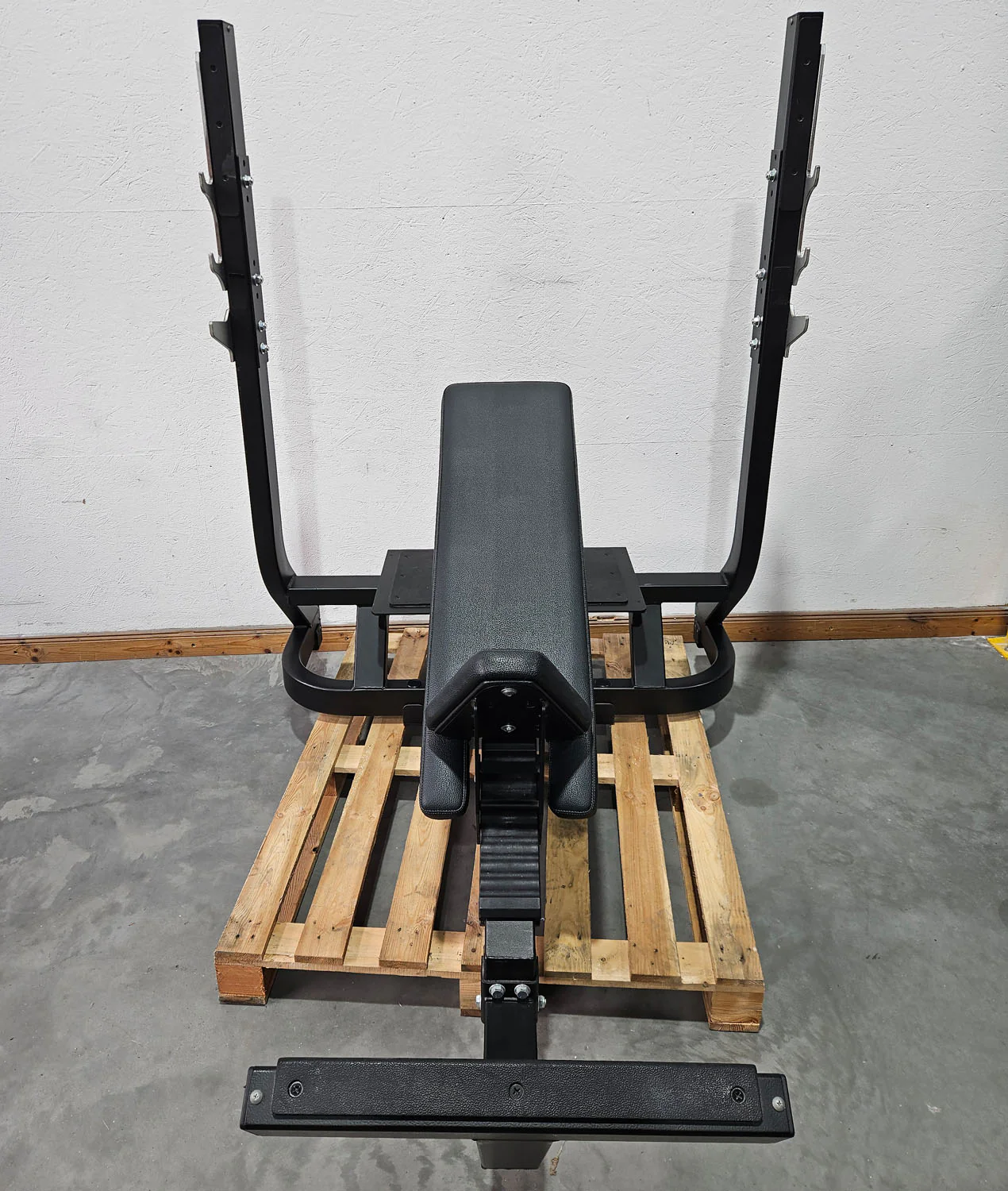3er Set Technogym Pure Drückerbänke, 1x Flachdrückerbank 1x Schrägdrückerbank und 1x Negativdrückerbank, Pure Strength Bench Series, Farbe Schwarz, gebraucht - überholter Zustand - Image 6