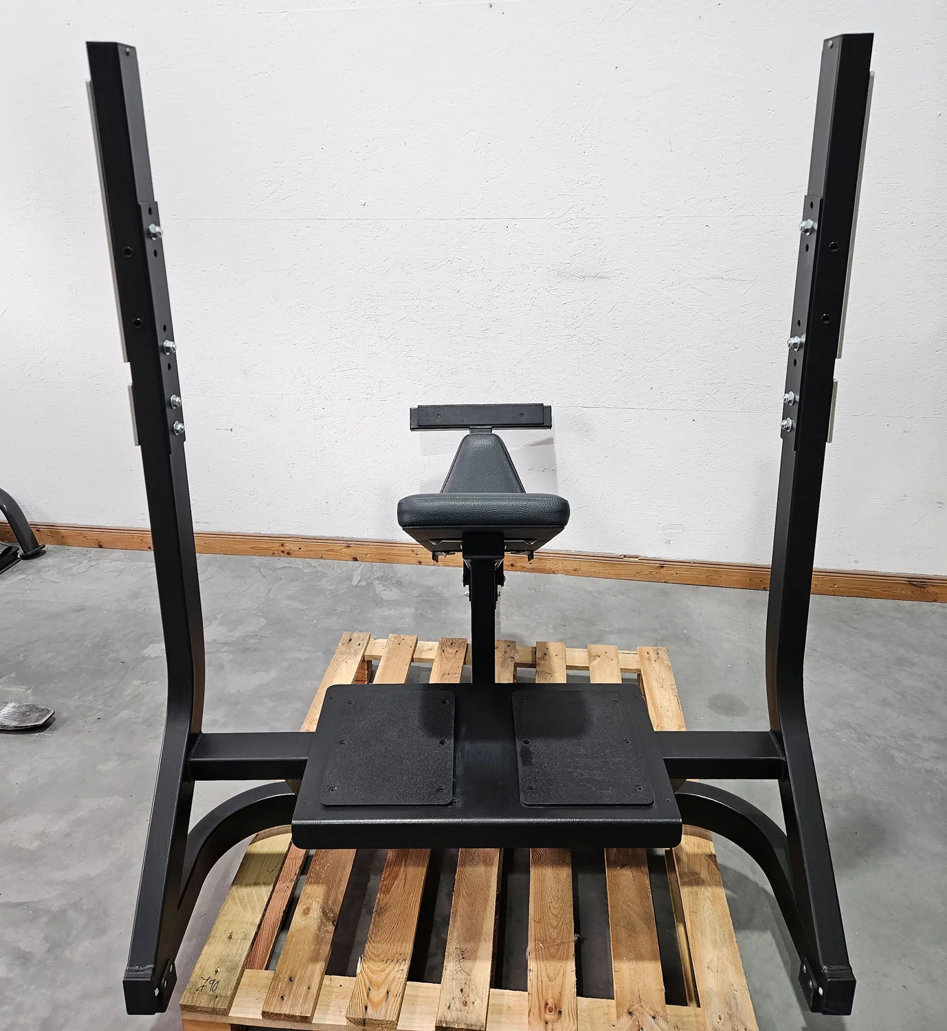 3er Set Technogym Pure Drückerbänke, 1x Flachdrückerbank 1x Schrägdrückerbank und 1x Negativdrückerbank, Pure Strength Bench Series, Farbe Schwarz, gebraucht - überholter Zustand - Image 8