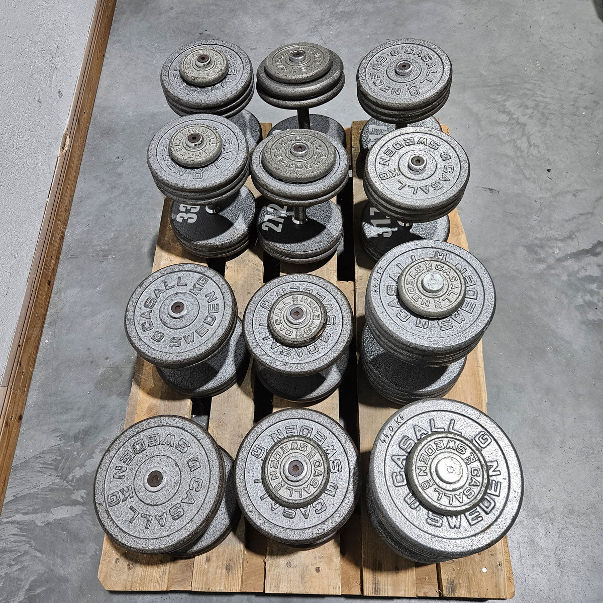 6 Kurzhanteln Paare aus Guss, 340kg gesamt, verschiedene Größen, Casall Sweden, Hammerschlag, gebraucht mit Gebrauchsspuren - Image 4