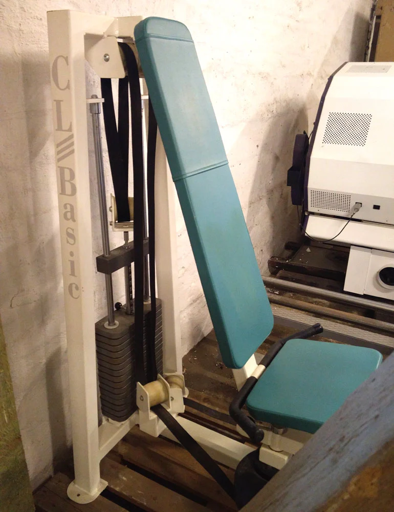 Adduktorenmaschine, Competition Line, 75kg Steckgewichte, Weiß, gebraucht mit Gebrauchsspuren - Image 3