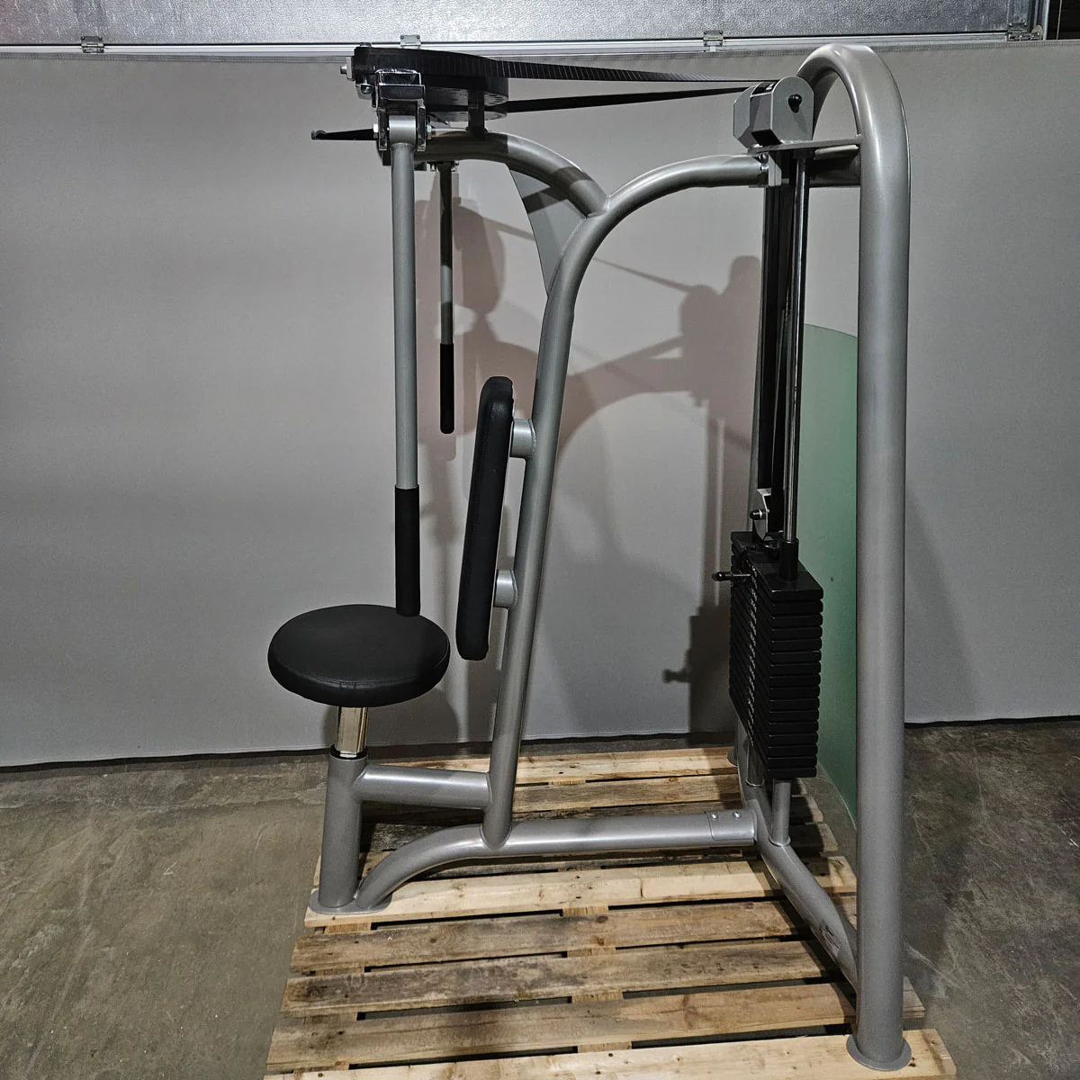 AS Sport bzw Proxowell Butterfly und Reverse, 2 in 1 KOMBIMASCHINE, Brust-Haltungsstabilisator, Rahmenfarbe Silber, gebraucht - überholter Zustand - Image 3