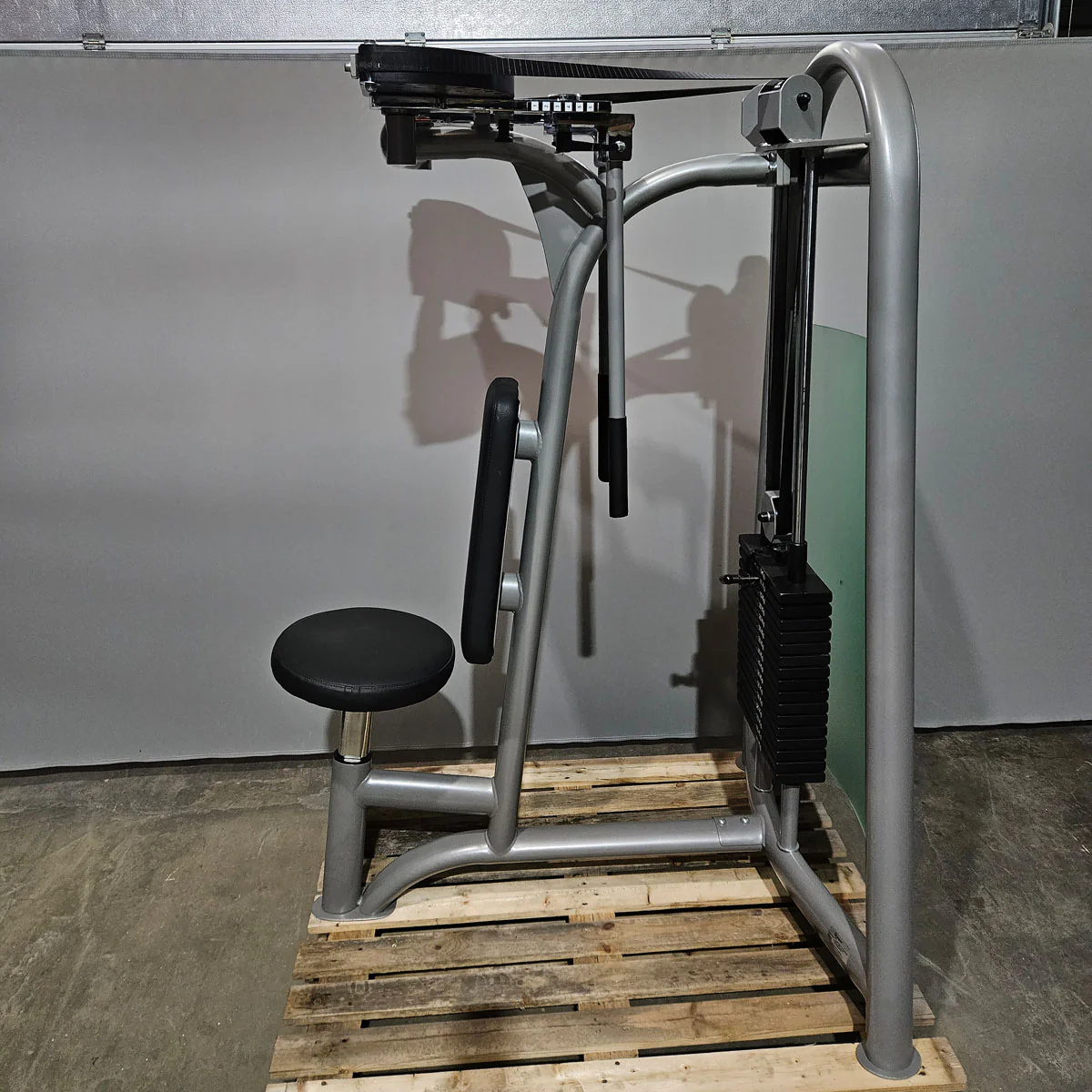 AS Sport bzw Proxowell Butterfly und Reverse, 2 in 1 KOMBIMASCHINE, Brust-Haltungsstabilisator, Rahmenfarbe Silber, gebraucht - überholter Zustand - Image 4