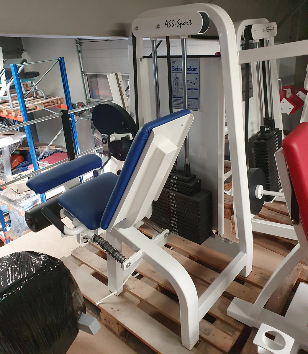 ASS-Sport Beinstrecker, Leg Extension, verstellbar, 140kg Gewichtsblock, Rahmen Weiß, Polster Blau, gebraucht - überholter Zustand - Image 6