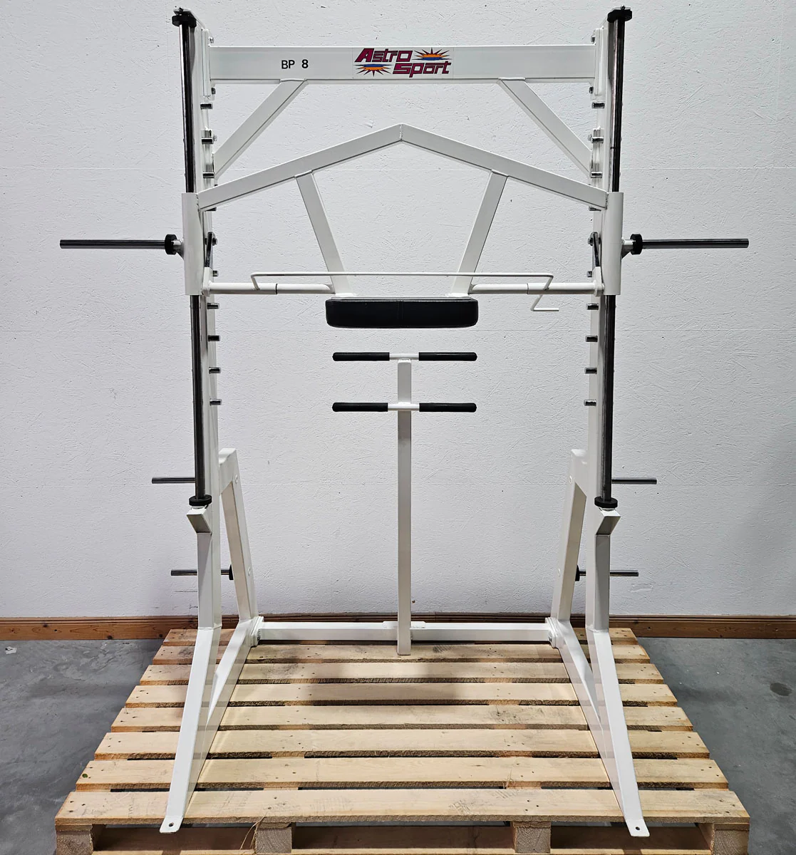 Astro Sport Multipresse für Kniebeugen, geführt, Squat Smith Machine, Oldschool Bodybuilding, Rahmenfarbe Weiß, gebraucht - überholter Zustand - Image 4