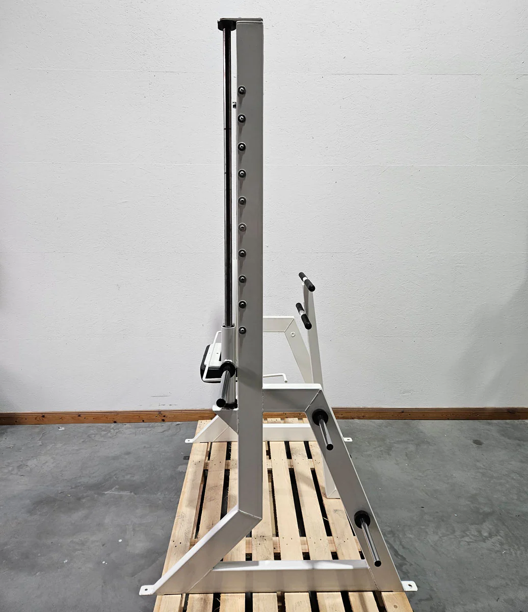 Astro Sport Multipresse für Kniebeugen, geführt, Squat Smith Machine, Oldschool Bodybuilding, Rahmenfarbe Weiß, gebraucht - überholter Zustand - Image 5