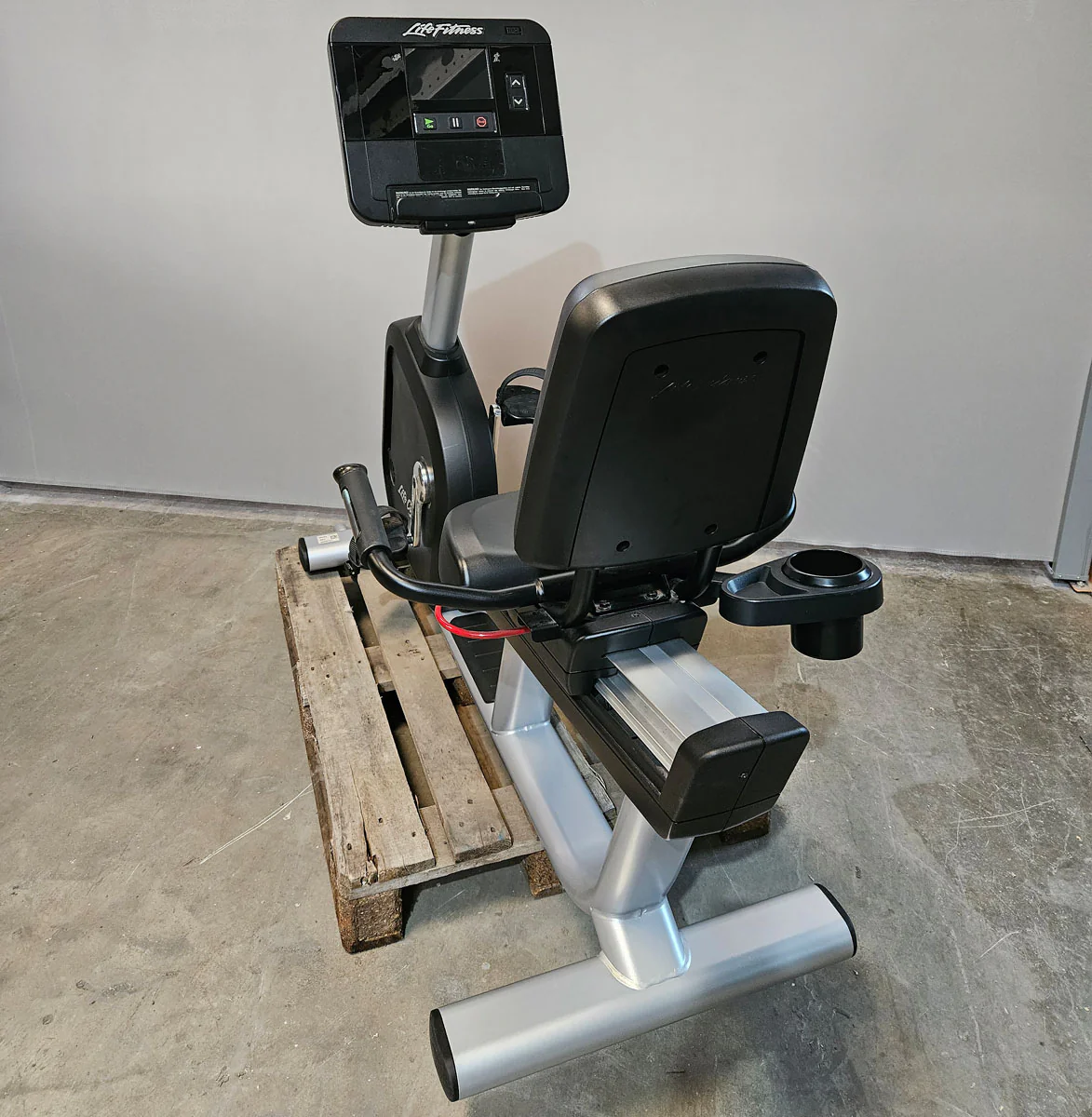 Ausdauergeräte Set 8 Stk von Life Fitness, Integrity X, neue Modelle, 2 Laufbänder, 2 Crosstrainer, 2 Ergometer und 2 Recumbents etc, gebraucht - überholter Zustand - Image 18