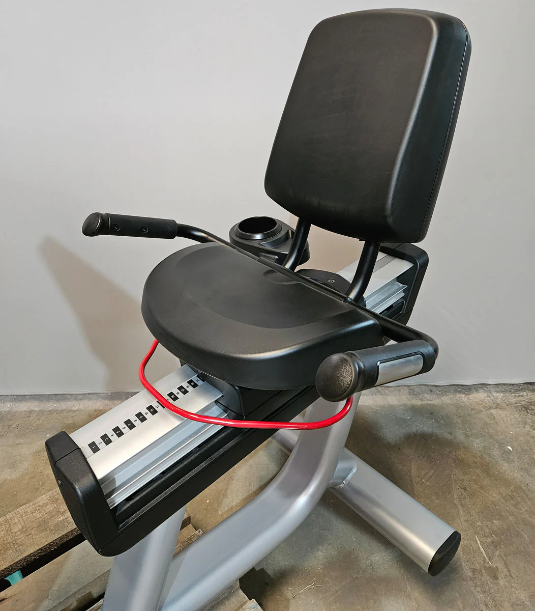 Ausdauergeräte Set 8 Stk von Life Fitness, Integrity X, neue Modelle, 2 Laufbänder, 2 Crosstrainer, 2 Ergometer und 2 Recumbents etc, gebraucht - überholter Zustand - Image 21