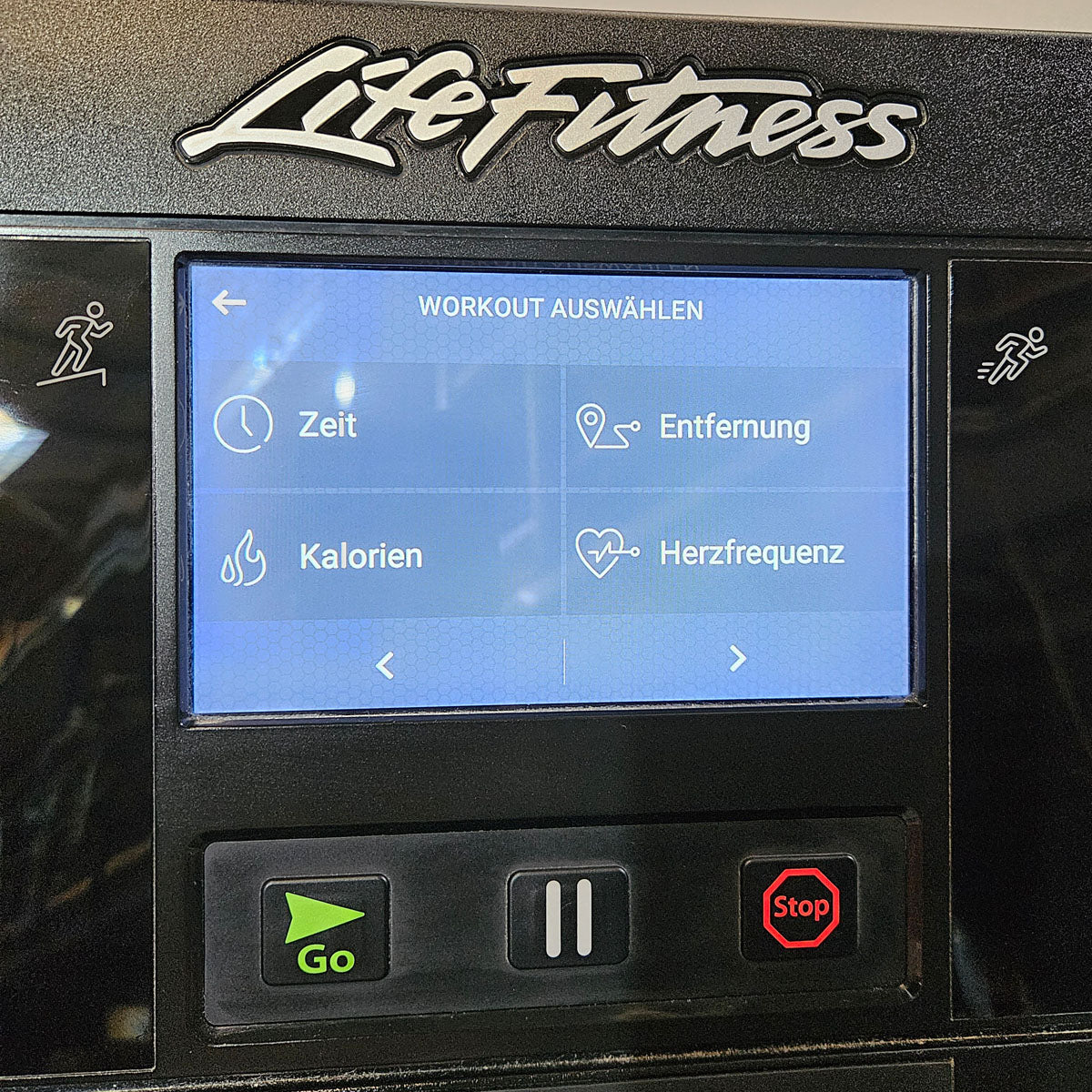 Ausdauergeräte Set 8 Stk von Life Fitness, Integrity X, neue Modelle, 2 Laufbänder, 2 Crosstrainer, 2 Ergometer und 2 Recumbents etc, gebraucht - überholter Zustand - Image 22