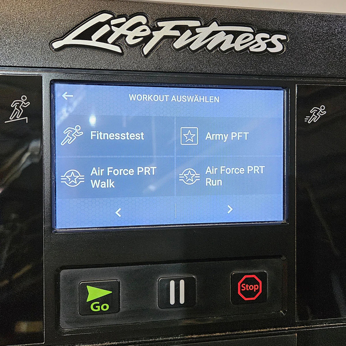 Ausdauergeräte Set 8 Stk von Life Fitness, Integrity X, neue Modelle, 2 Laufbänder, 2 Crosstrainer, 2 Ergometer und 2 Recumbents etc, gebraucht - überholter Zustand - Image 25