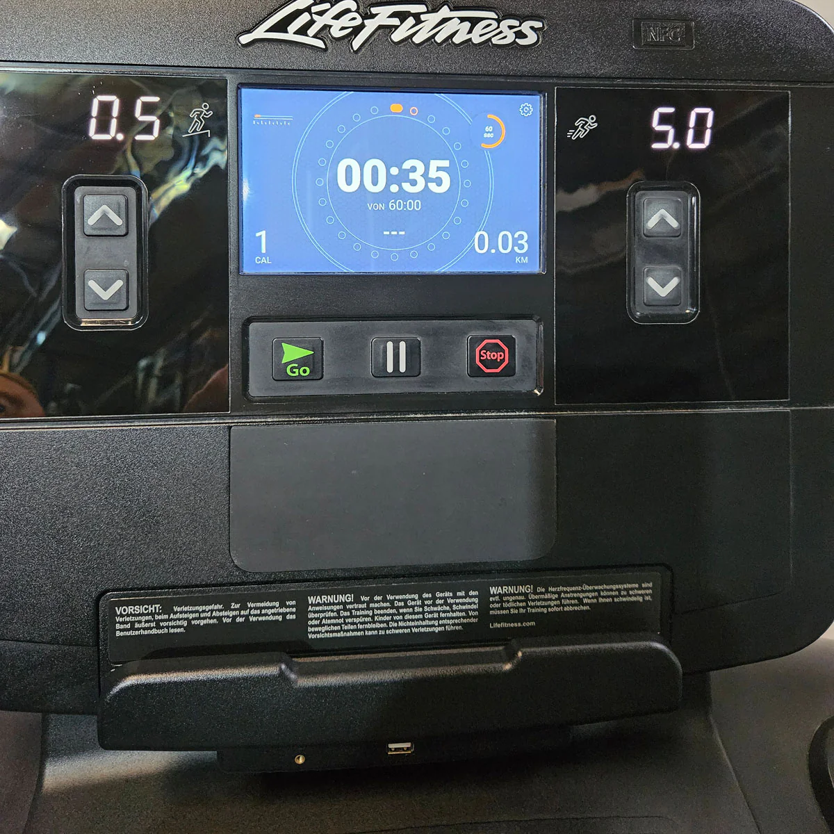 Ausdauergeräte Set 8 Stk von Life Fitness, Integrity X, neue Modelle, 2 Laufbänder, 2 Crosstrainer, 2 Ergometer und 2 Recumbents etc, gebraucht - überholter Zustand - Image 7