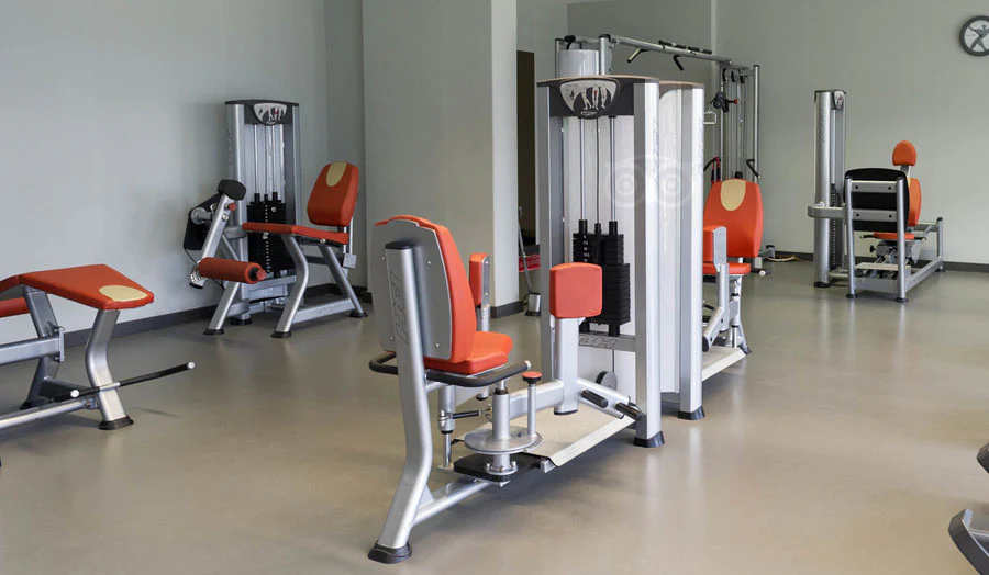BH Fitness Gerätepark, Strength Line, 3 Jahre alt, gebraucht, Rahmen silber, Polster Orange/Braun - Image 3
