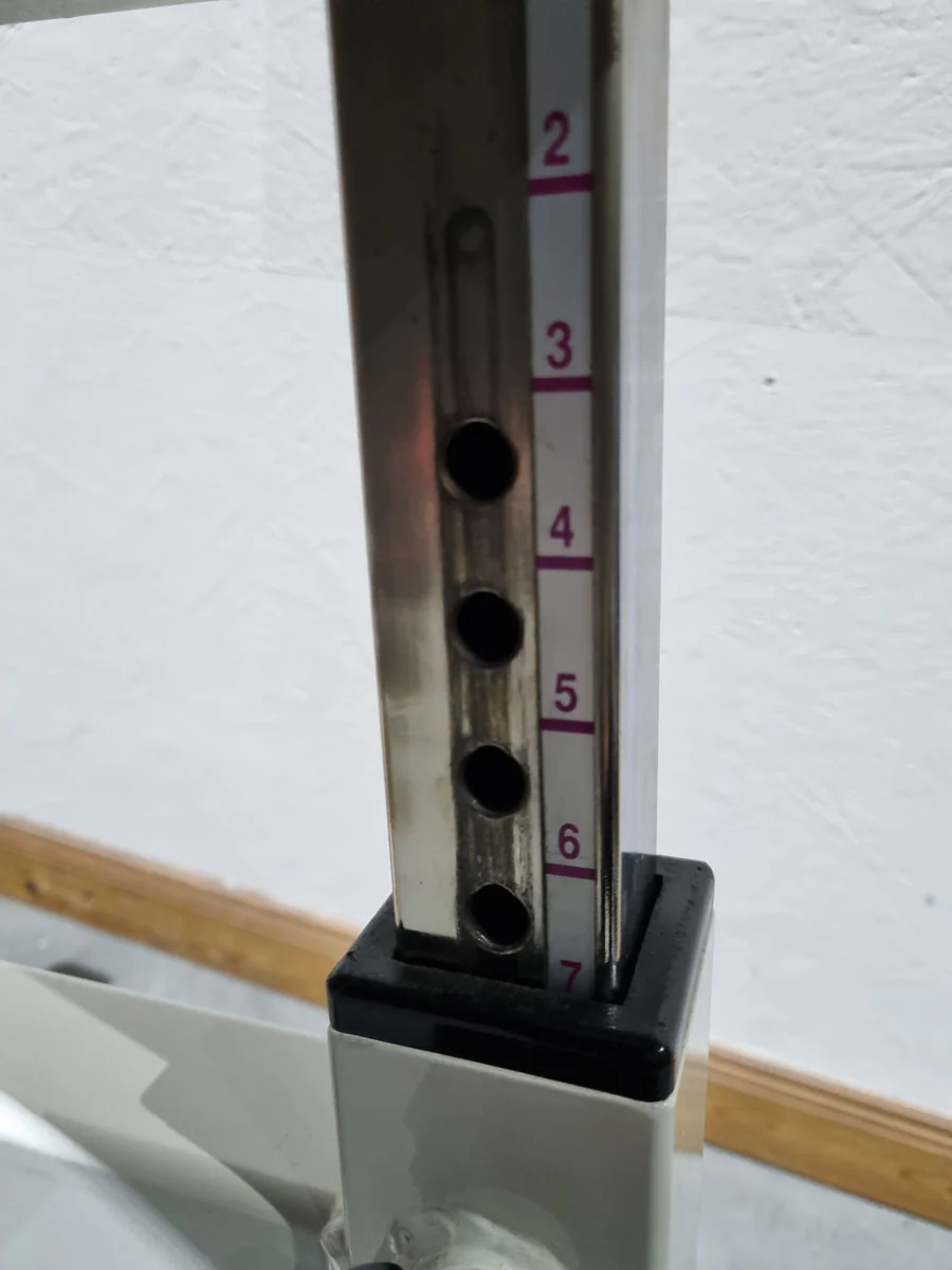 Competition Line, Rudern mit Bruststütze und Einstiegshilfe, Row, Lat-Rudern, Rahmenfarbe Weiß, gebraucht - überholter Zustand - Image 10
