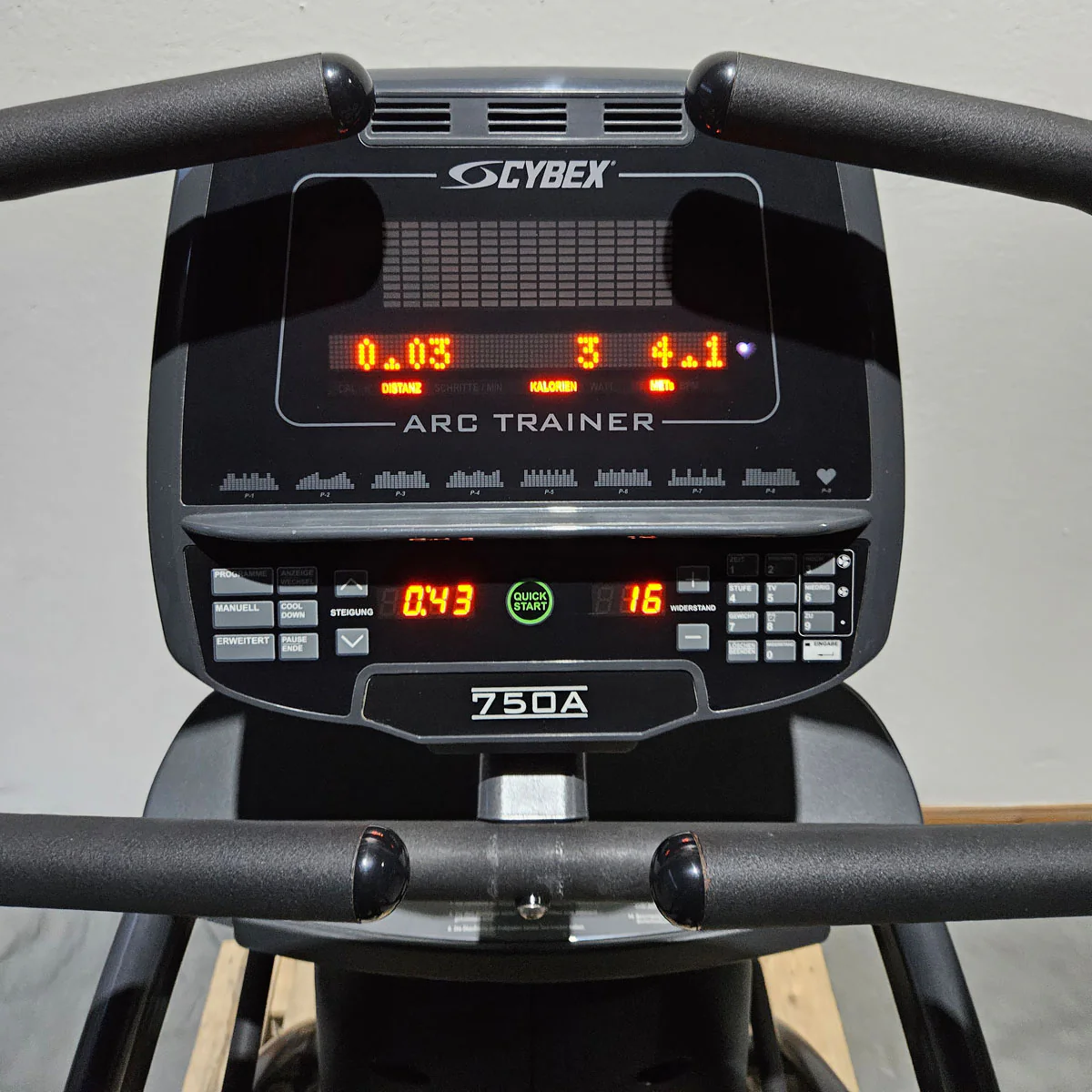 Cybex Arc Trainer 750A Lower Body, Crosstrainer, Ellipsentrainer mit höhenverstellbarer Rampe, Stepper, LED Display, Rahmenfarbe Anthrazit, gebraucht - überholter Zustand - Image 7