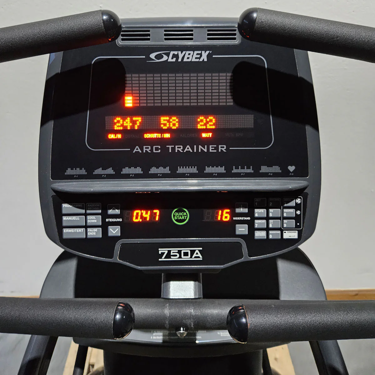 Cybex Arc Trainer 750A Lower Body, Crosstrainer, Ellipsentrainer mit höhenverstellbarer Rampe, Stepper, LED Display, Rahmenfarbe Anthrazit, gebraucht - überholter Zustand - Image 8