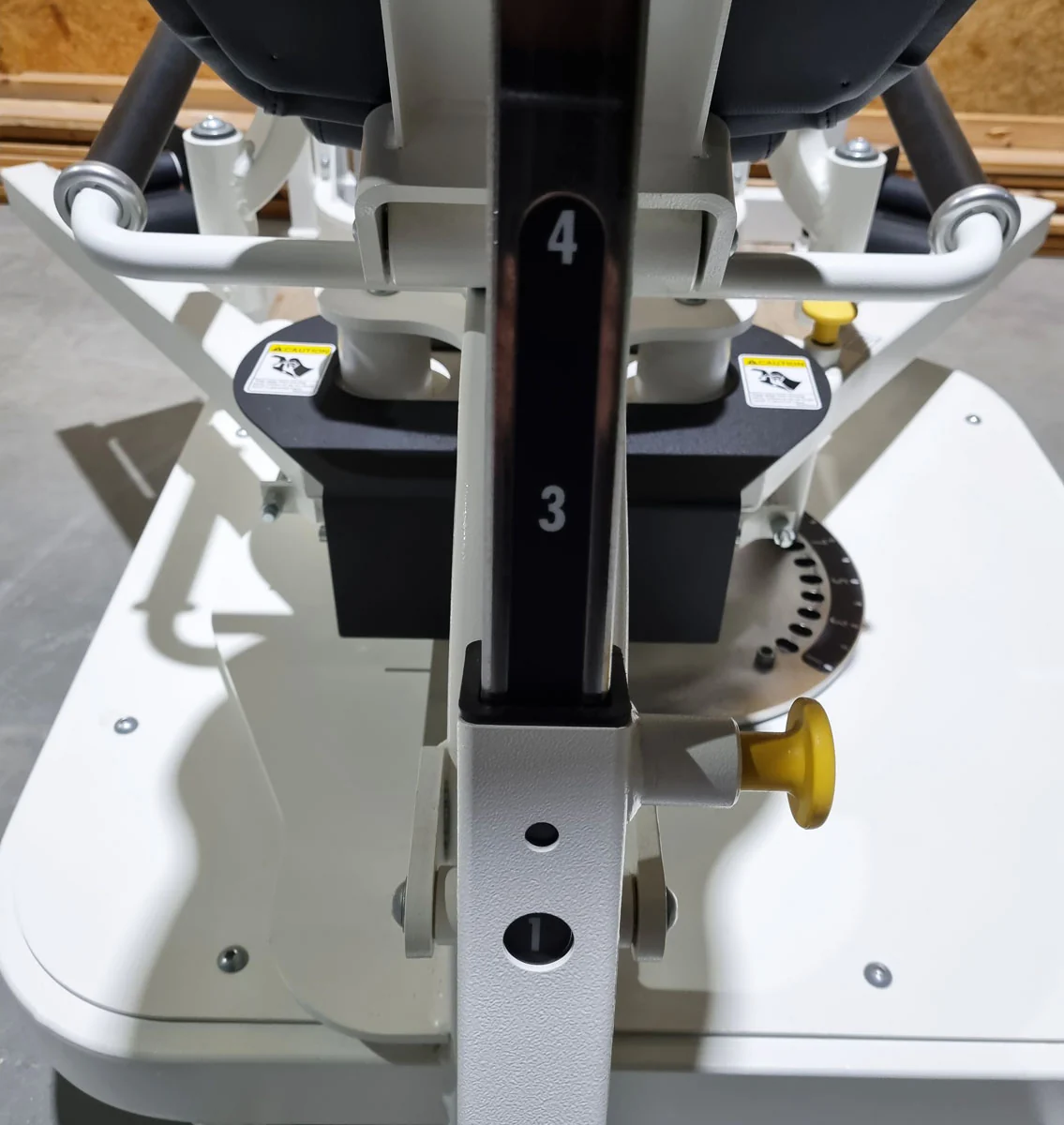 Cybex Eagle Abduktoren und Adduktoren Kombimaschine 2 in 1 - Hip Abduction and Hip Adduction, Rahmenfarbe Weiß, Polsterfarbe Schwarz, gebraucht - überholter Zustand - Image 4