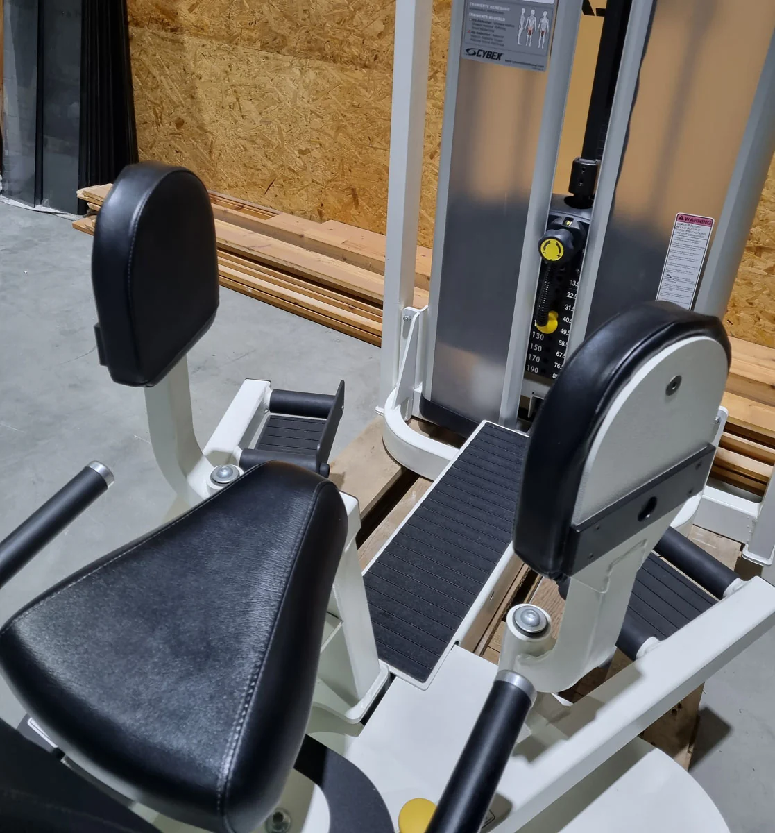 Cybex Eagle Abduktoren und Adduktoren Kombimaschine 2 in 1 - Hip Abduction and Hip Adduction, Rahmenfarbe Weiß, Polsterfarbe Schwarz, gebraucht - überholter Zustand - Image 7