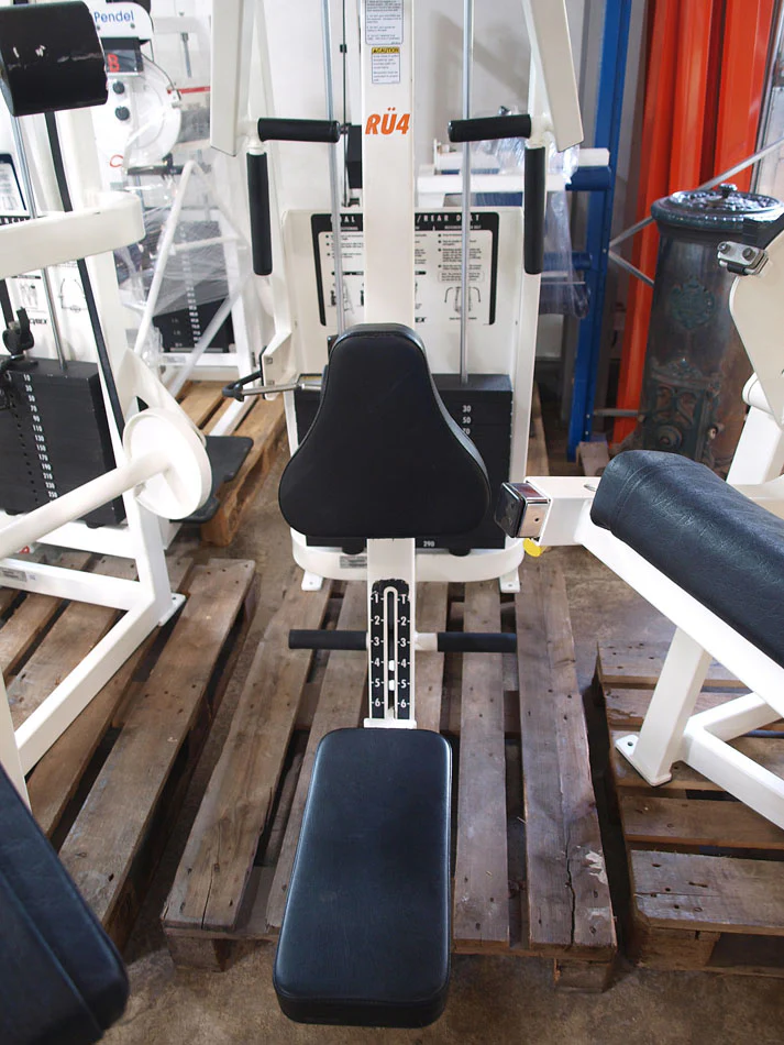 Cybex Kraftgeräte, 12 Fitnessgeräte, Farbe Weiß und Schwarz, gebraucht - Image 10