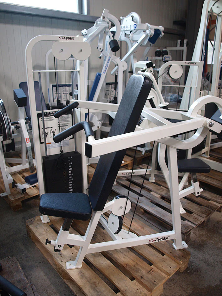Cybex Kraftgerätepark, gebraucht, bestehend aus 25 Geräten - Image 6