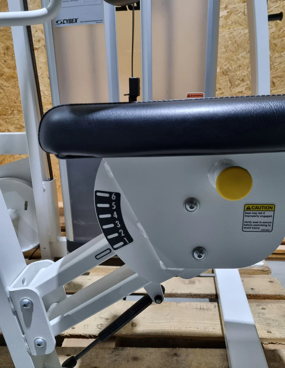 Cybex Rudermaschine, Latrudern, Latisolator, Row, Rahmenfarbe Weiß, Polster Schwarz, gebraucht - überholter Zustand - Image 6