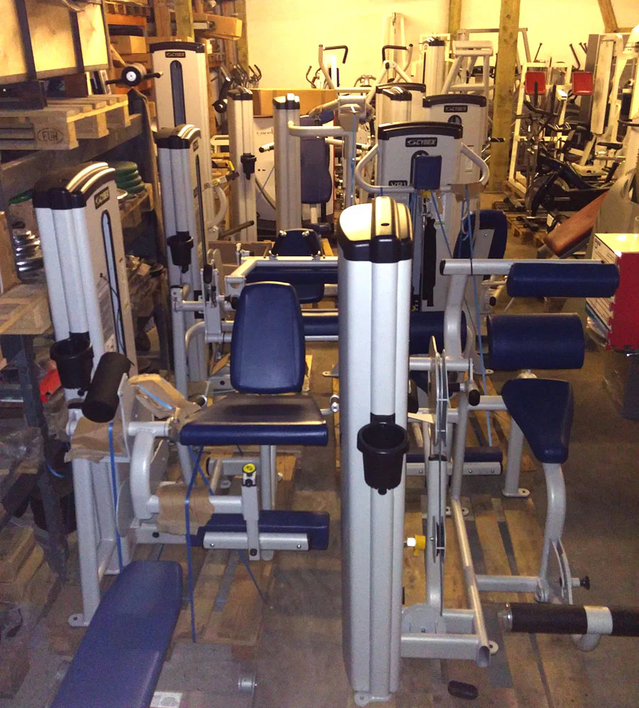 Cybex VR1 Set mit 11 Kraftgeräten, moderne Fitnessgeräte aus Showroom, Ausstellungsgeräte - sehr guter Zustand - Image 5
