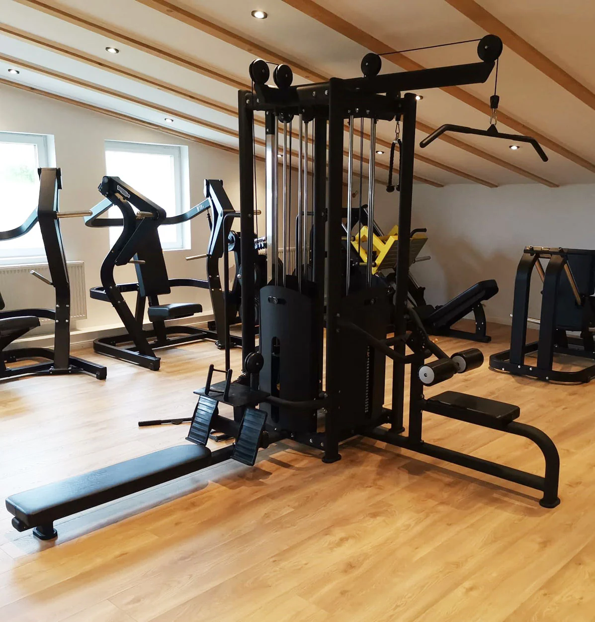 DankSport 4 Stationenturm, 4 Stack Multi Station Tower, 1x Latzug, 1x Rudern, 1x Seilzug von Oben, 1x Kabelzug höhenverstellbar - 120 und 100kg Gewichtsblöcke - Silber und Schwarz - NEU - Image 4