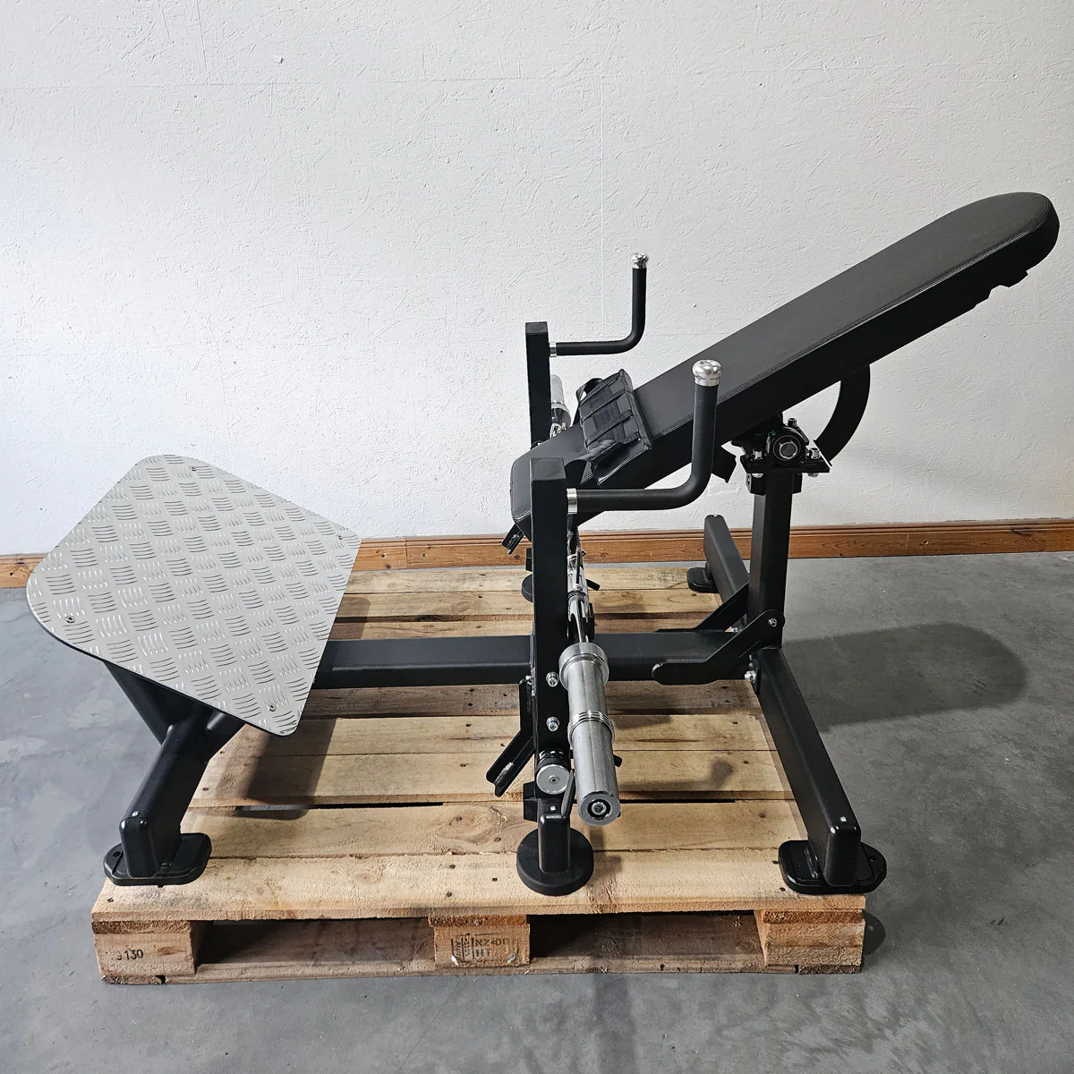 DankSport Hip Thrusts Maschine - Gluteusmaschine - Glute Trainer - Pomaschine Plate loaded Kraftgerät für Gesäßmuskel - Schwarz - NEU - Image 6