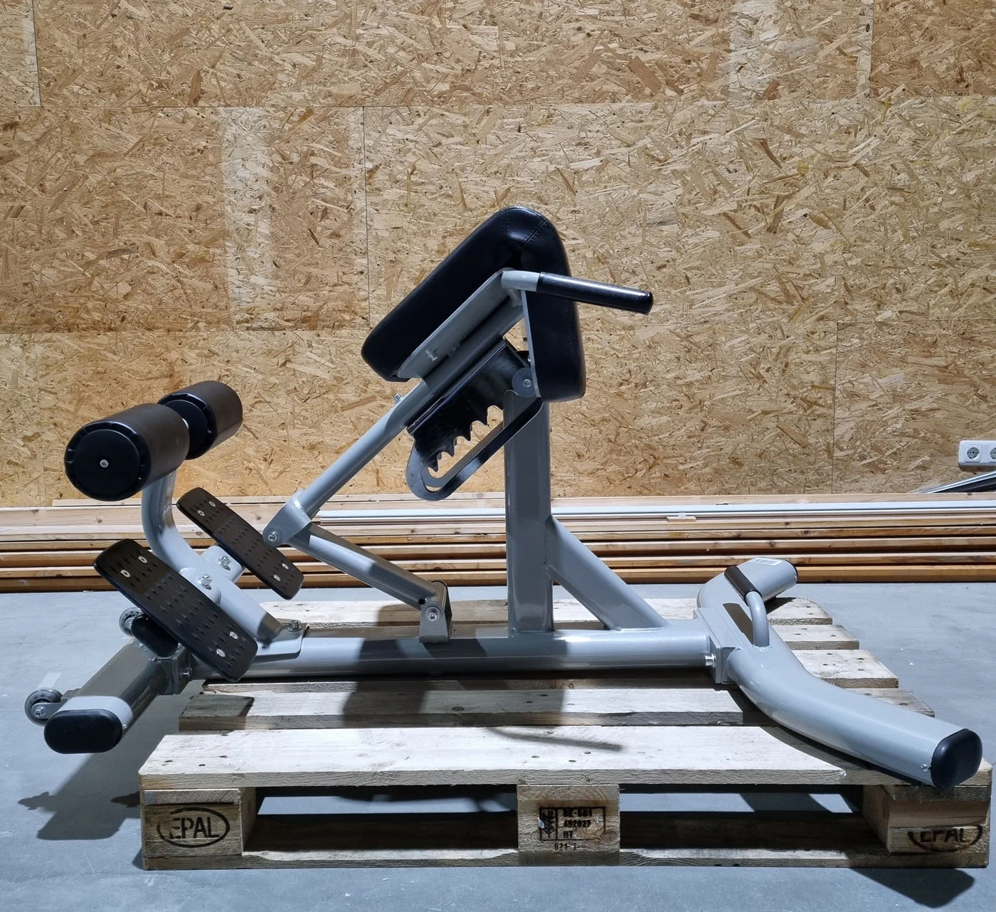 DankSport Rückenstreckerbank verstellbar - Hyperextension 45° - Back Extension - Silber und Schwarz - NEU - Image 2