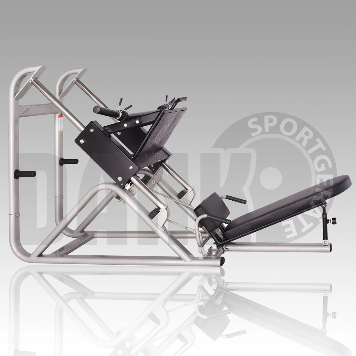 Danksport S-Line Kraftgeräte, Gerätepark mit ca. 22 Fitnessgeräten und Zubehör, Farbe Silber, Polster Braun - Neue Geräte / Ausstellungsgeräte - Image 9