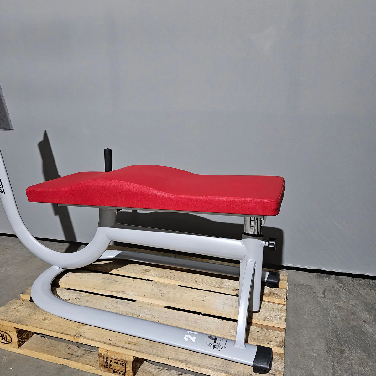 Dr. Wolff Abdominal-Trainer 336, Bauchbank, Rahmenfarbe Silber, Polster Rot, gebrauchter - überholter Zustand - Image 2