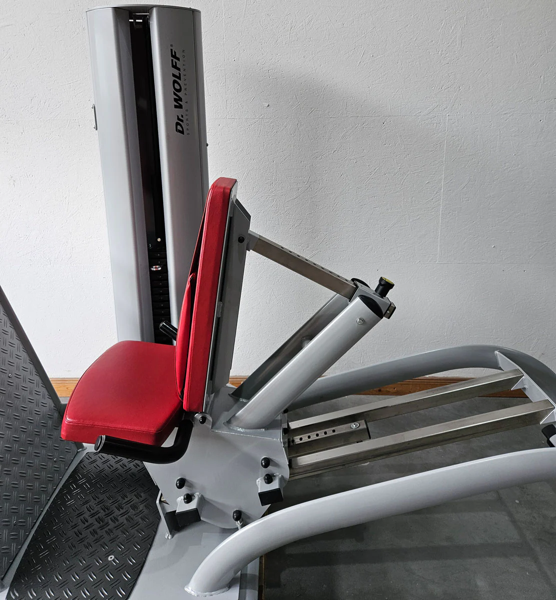 Dr. Wolff Beinpresse 806 Variante XS - extra platzsparend gebaut, ähnlich Funktionsstemme, Gerät aus Präventions-Park, Rahmenfarbe Silber, gebrauchter - überholter Zustand - Image 6