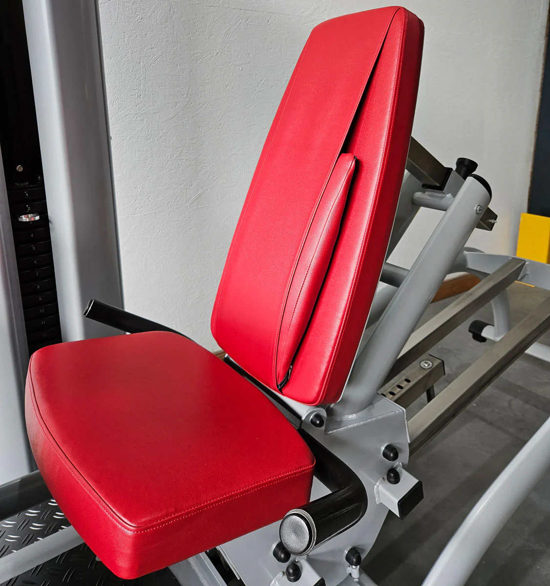 Dr. Wolff Beinpresse 806 Variante XS - extra platzsparend gebaut, ähnlich Funktionsstemme, Gerät aus Präventions-Park, Rahmenfarbe Silber, gebrauchter - überholter Zustand - Image 8