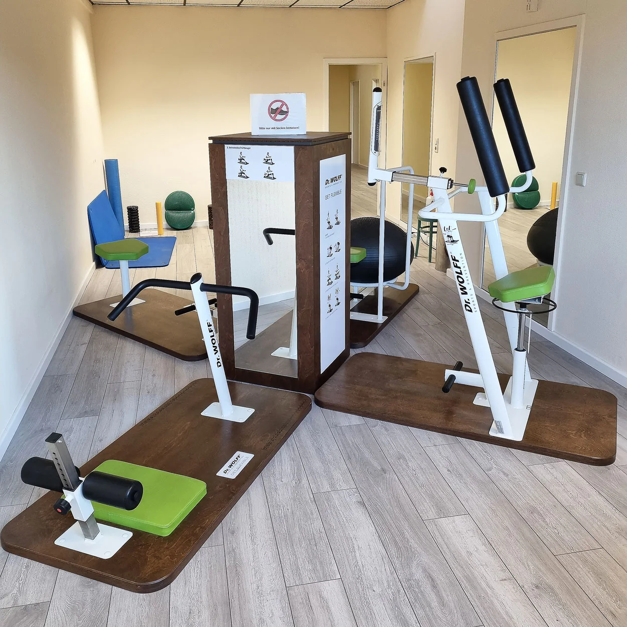 Dr. Wolff Get Flexible Zirkel, 4er Set Beweglichkeitstraining für Rücken und Gelenke, Beweglichkeitszirkel, Rückenzirkel zum dehnen, gebraucht - guter Zustand - Image 3