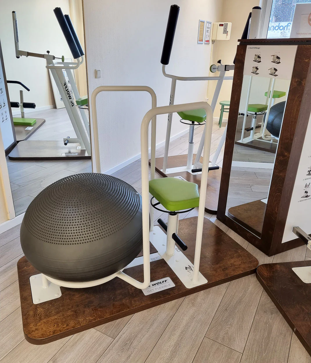 Dr. Wolff Get Flexible Zirkel, 4er Set Beweglichkeitstraining für Rücken und Gelenke, Beweglichkeitszirkel, Rückenzirkel zum dehnen, gebraucht - guter Zustand - Image 7