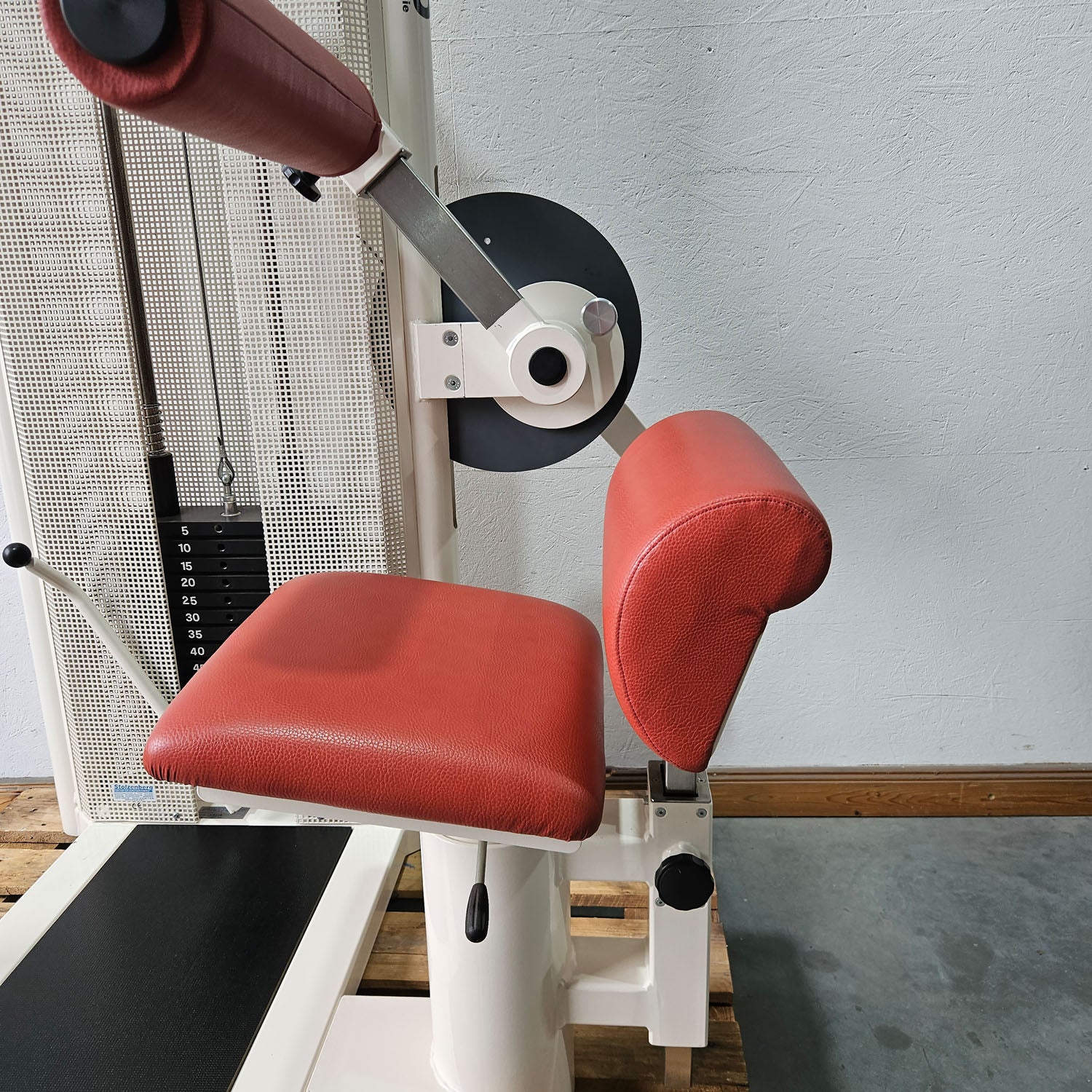 Dynamed Bauchmaschine und Rückenstrecker 2 in 1 Kombimaschine - Bauchmuskeltraining und Hyperextension, Abs and Lower Back, Stolzenberg, Rahmen Weiß, gebraucht - überholter Zustand - Image 10