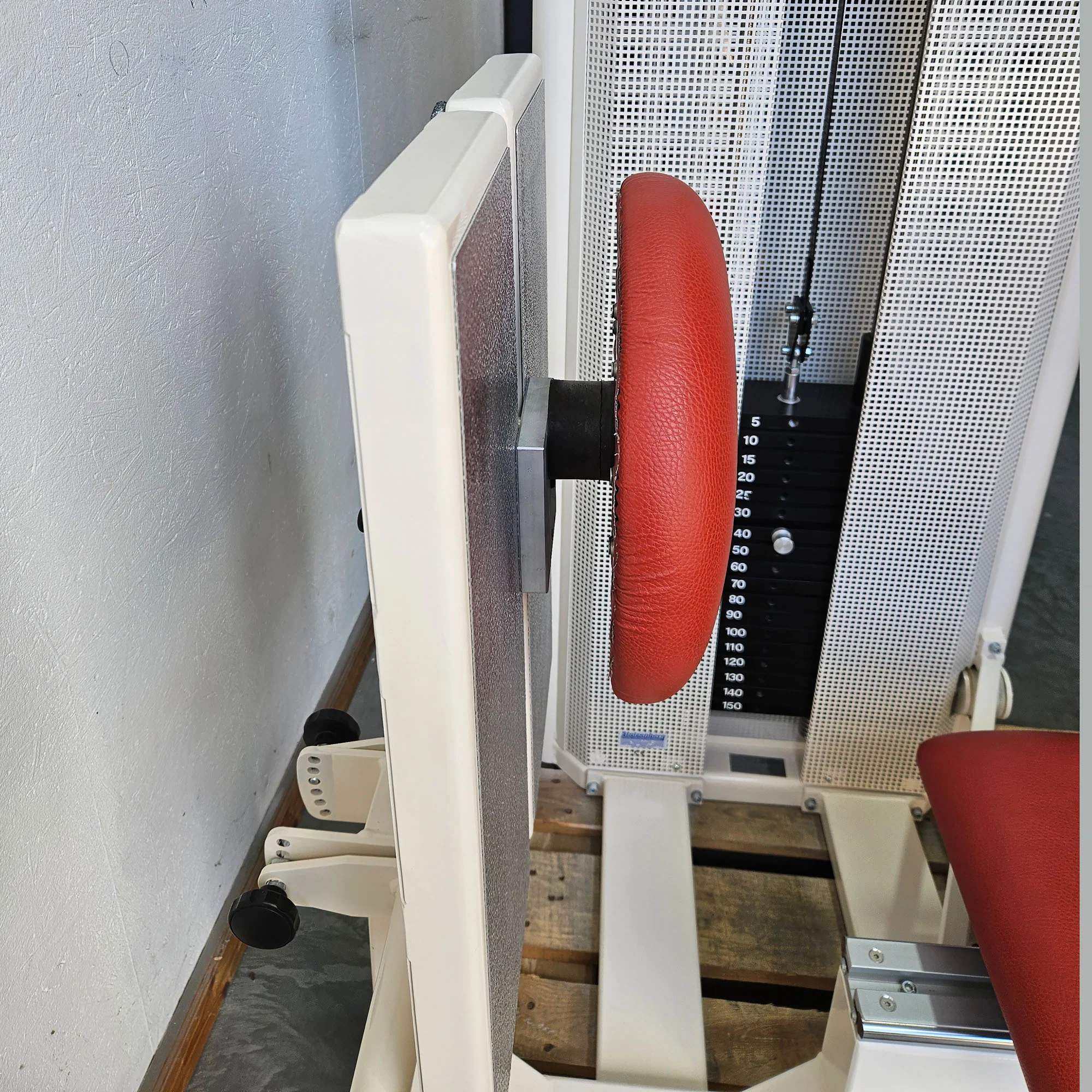 Dynamed Funktionsstemme Kombi Sitzend-Liegend, 150kg Gewichtsblock, mit Kippkreisel, Beinpresse verstellbar, Stolzenberg, Rahmen Weiß, gebraucht - überholter Zustand - Image 16