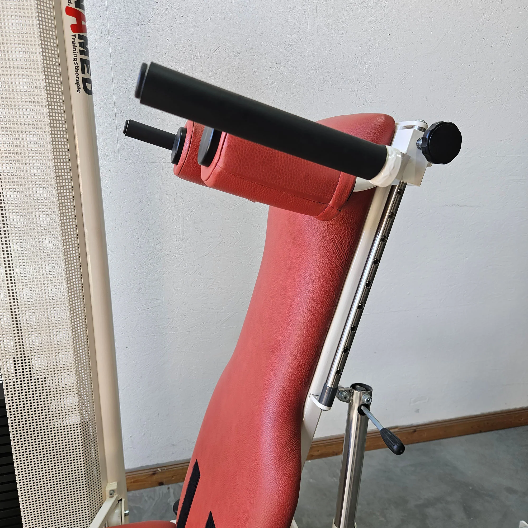 Dynamed Funktionsstemme Kombi Sitzend-Liegend, 150kg Gewichtsblock, mit Kippkreisel, Beinpresse verstellbar, Stolzenberg, Rahmen Weiß, gebraucht - überholter Zustand - Image 8