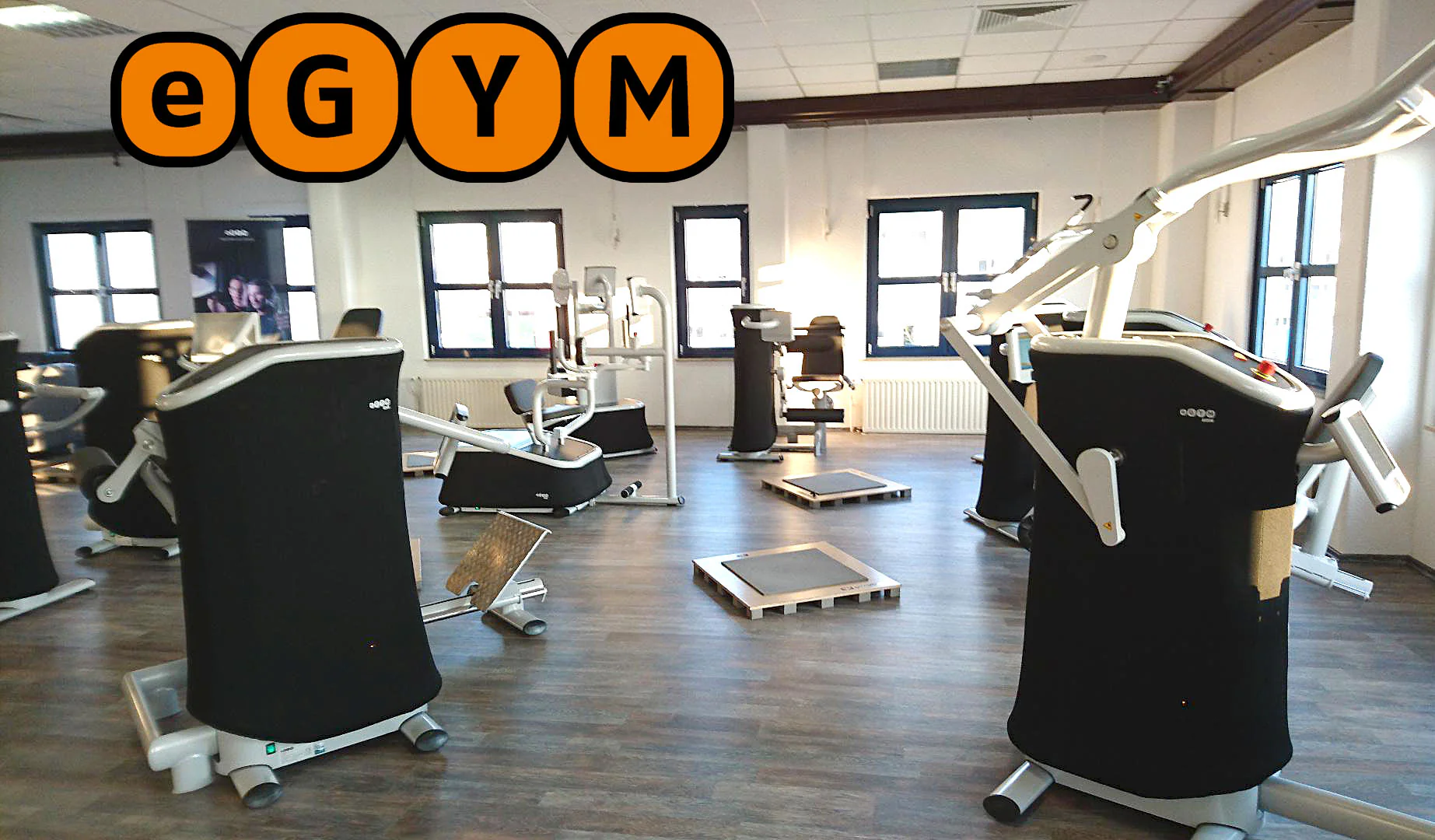 eGym 12er Kraft Zirkel gebraucht, Baujahr 2016, neuwertig mit Restgarantie - Top Zustand - Image 6