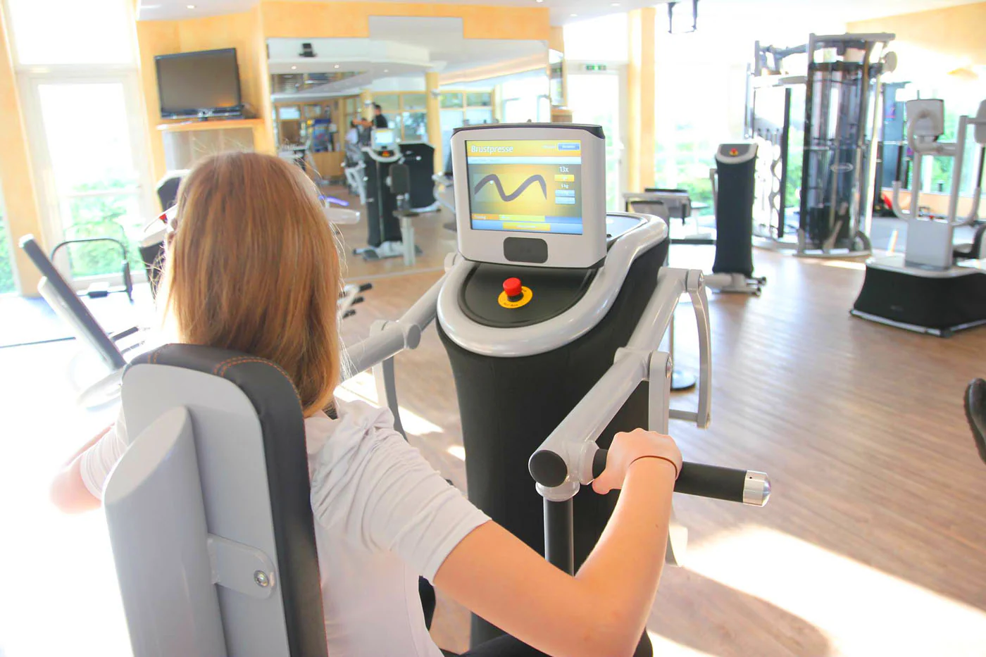 eGym 8er Kraft Zirkel, 8 Kraftgeräte, inkl. PREMIUM Software, Baujahr 2014, Lady Version, gebraucht - überholter Zustand - Image 6