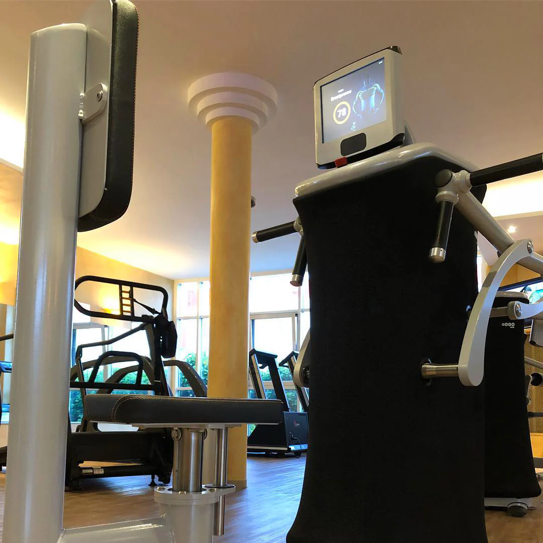 eGym 8er Kraft Zirkel, 8 Kraftgeräte, inkl. PREMIUM Software, Baujahr 2014, Lady Version, gebraucht - überholter Zustand - Image 8