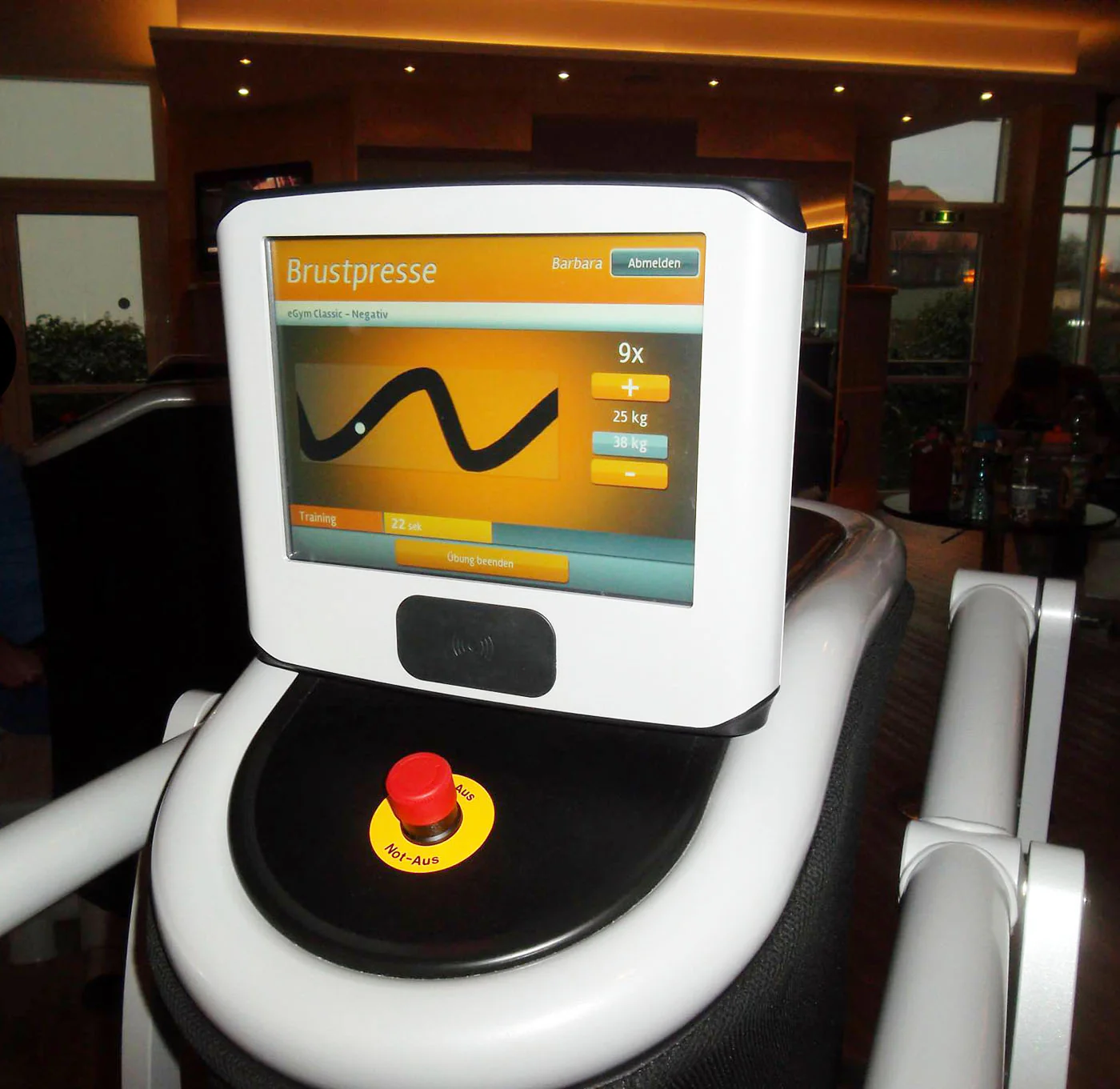eGym 8er Kraft Zirkel, 8 Kraftgeräte, inkl. PREMIUM Software, Baujahr 2014, Lady Version, gebraucht - überholter Zustand - Image 9