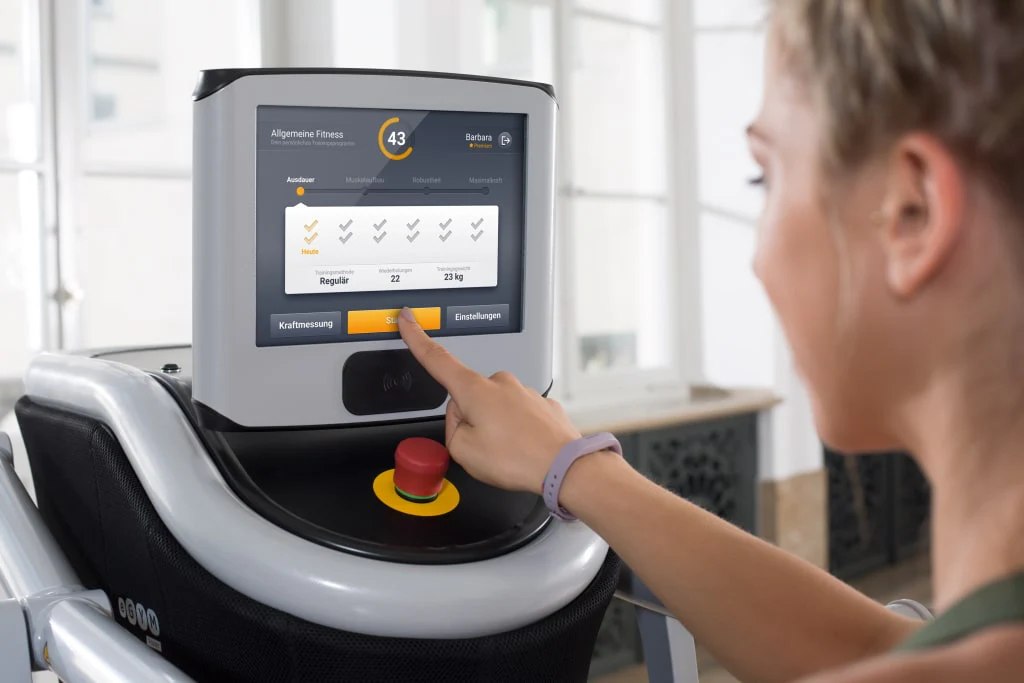 eGym 9er Kraft Zirkel, 9 Kraftgeräte, inkl. PREMIUM Software, Baujahr 2015, Free Flow Technik, gebraucht - überholter Zustand - Image 13