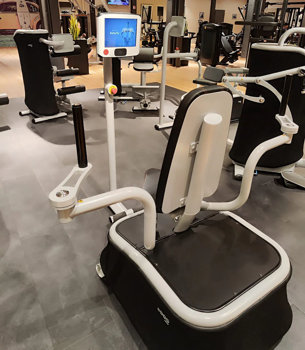 eGym 9er Kraft Zirkel, 9 Kraftgeräte, inkl. PREMIUM Software, Baujahr 2015, Free Flow Technik, gebraucht - überholter Zustand - Image 5