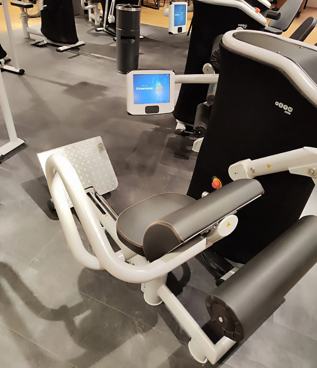 eGym 9er Kraft Zirkel, 9 Kraftgeräte, inkl. PREMIUM Software, Baujahr 2015, Free Flow Technik, gebraucht - überholter Zustand - Image 9