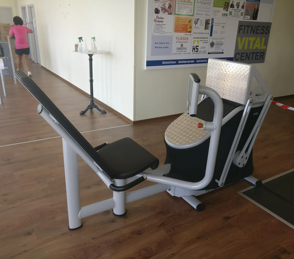 eGym Kraft Zirkel, 8 Geräte, inkl. Software, Einrichtung, All inclusive Paket, Baujahr 2016, Premium Software, neuwertig, guter gebrauchter Zustand - Image 11