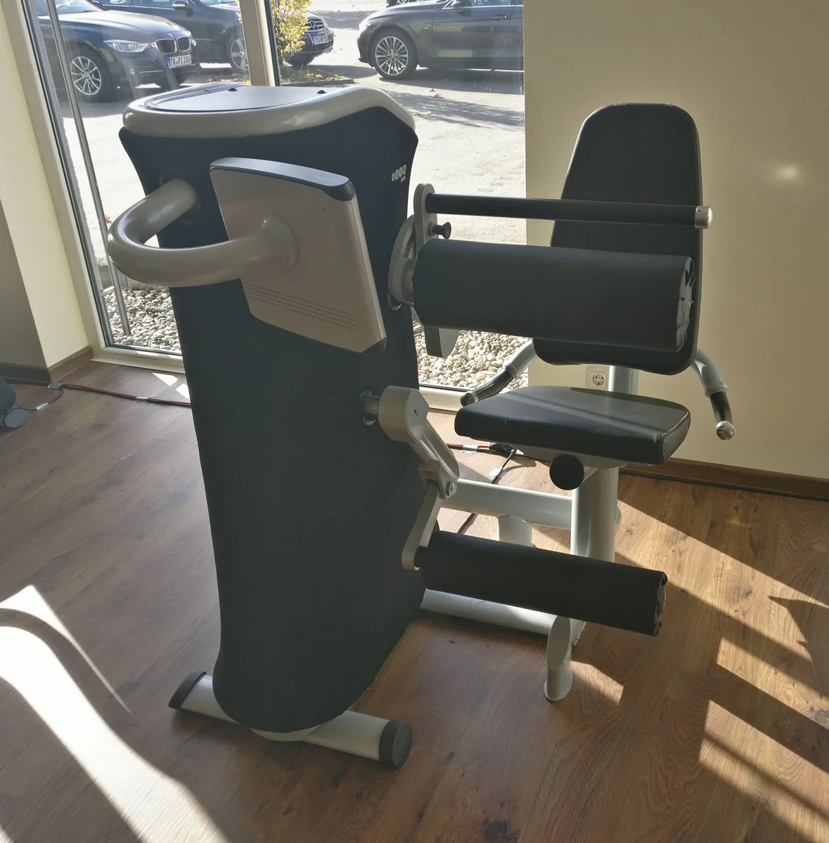 eGym Kraft Zirkel, 8 Geräte, inkl. Software, Einrichtung, All inclusive Paket, Baujahr 2016, Premium Software, neuwertig, guter gebrauchter Zustand - Image 14