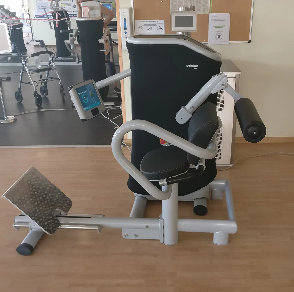 eGym Kraft Zirkel, 8 Geräte, inkl. Software, Einrichtung, All inclusive Paket, Baujahr 2016, Premium Software, neuwertig, guter gebrauchter Zustand - Image 9